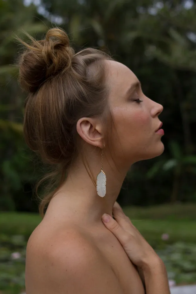 Feather shell carved earrings