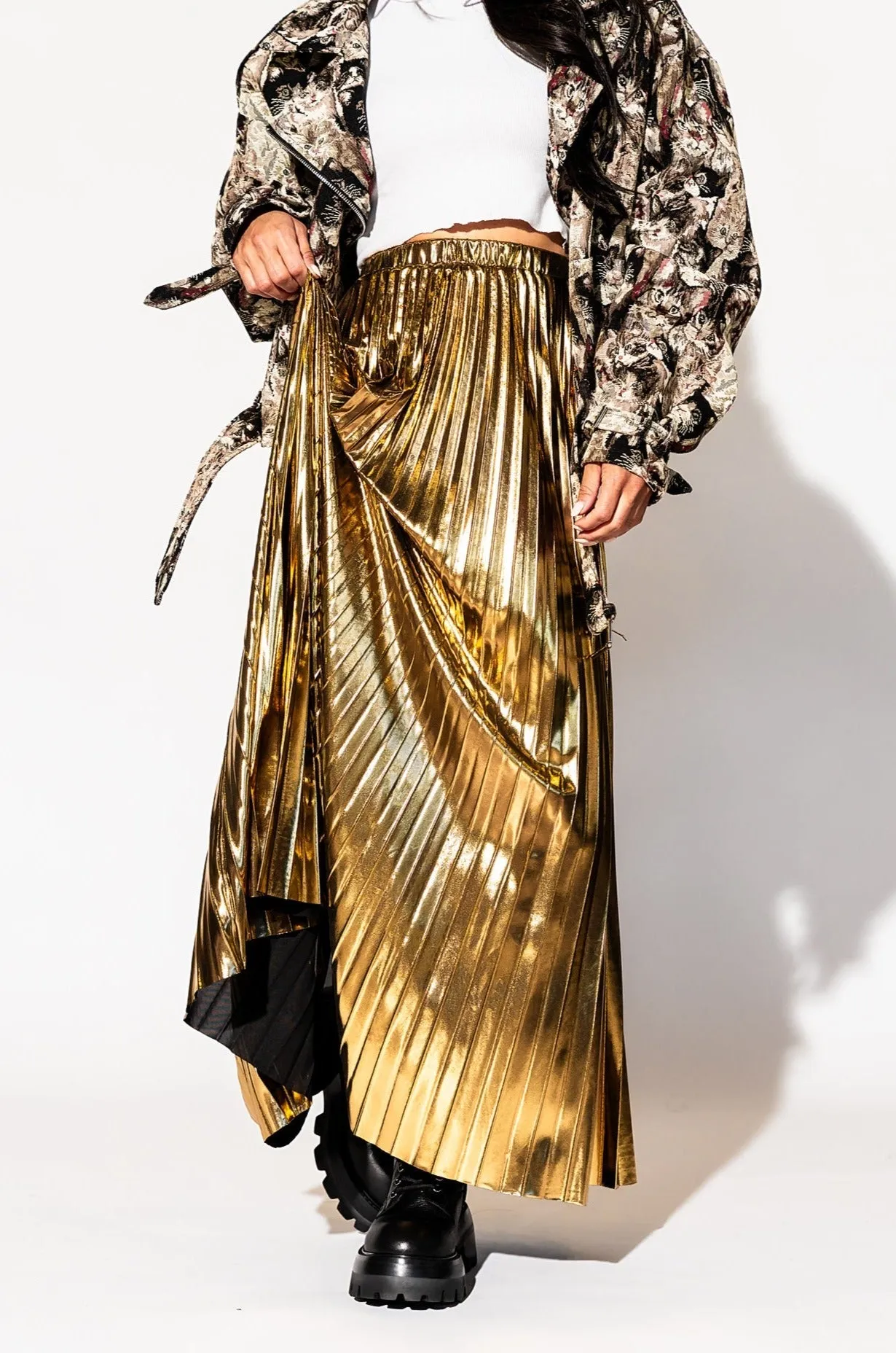 Metallic Pleated Midi Skirt in 24 Karat Gold