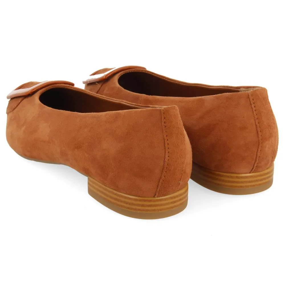 Tan super comfortable ballerinas