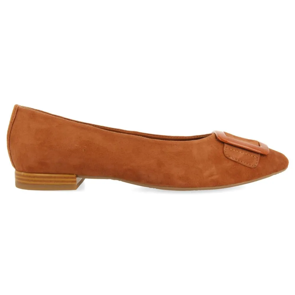 Tan super comfortable ballerinas