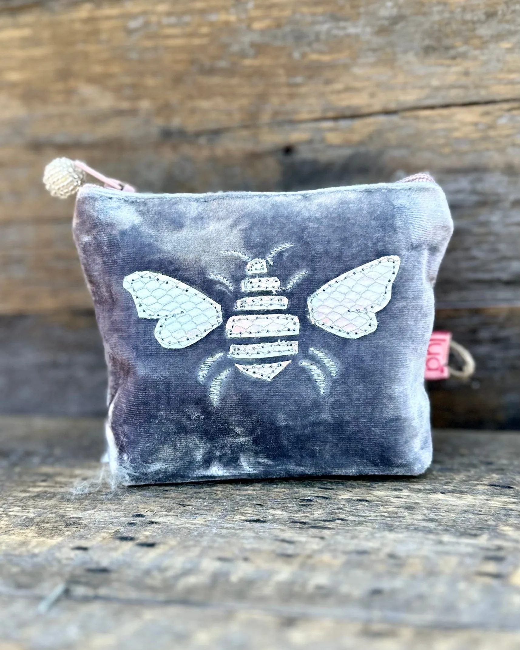 Velvet Silver Bee Mini Coin Purse - Silver Grey